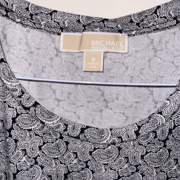 💥𝐌𝐈𝐂𝐇𝐀𝐄𝐋 𝐌𝐈𝐂𝐇𝐀𝐄𝐋 𝐊𝐎𝐑𝐒 𝐄𝐋𝐀𝐒𝐓𝐈𝐂 𝐁𝐀𝐍𝐃 𝐁𝐎𝐓𝐓𝐎𝐌 𝐁𝐋𝐎𝐔𝐒𝐄 - Picture 2 of 3